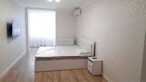 Здається укомплектована 1- но кімнатна квартира, вільна 26 числа! Чернівці