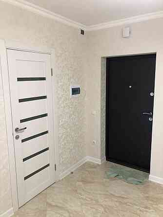 Здається укомплектована 1- но кімнатна квартира, вільна 26 числа! Чернівці