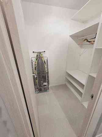 Квартира с хорошим ремонтом в новом доме на левом берегу. Первая сдача Дніпро