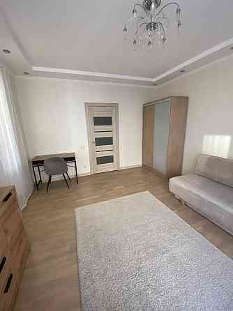 Здам в оренду простору 2-кімнатну квартиру в Лісовому кварталі Бровары