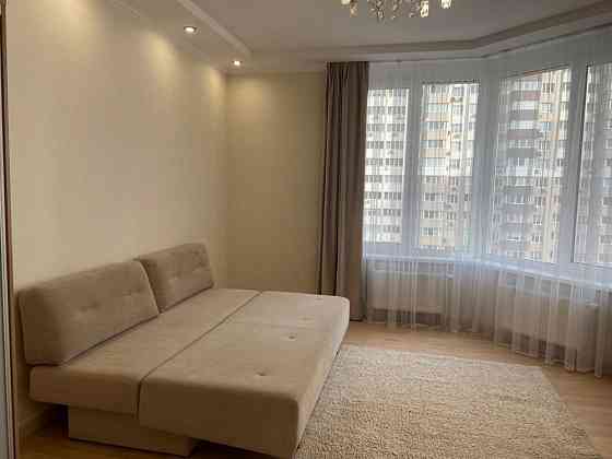 Здам в оренду простору 2-кімнатну квартиру в Лісовому кварталі Бровары