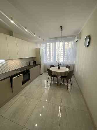 Здам в оренду простору 2-кімнатну квартиру в Лісовому кварталі Бровары