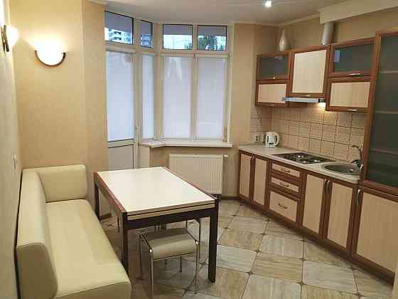 Сучасна 1к вул.Липківського 18 ст.метро Вокзальна 10 хвилин пішки Київ