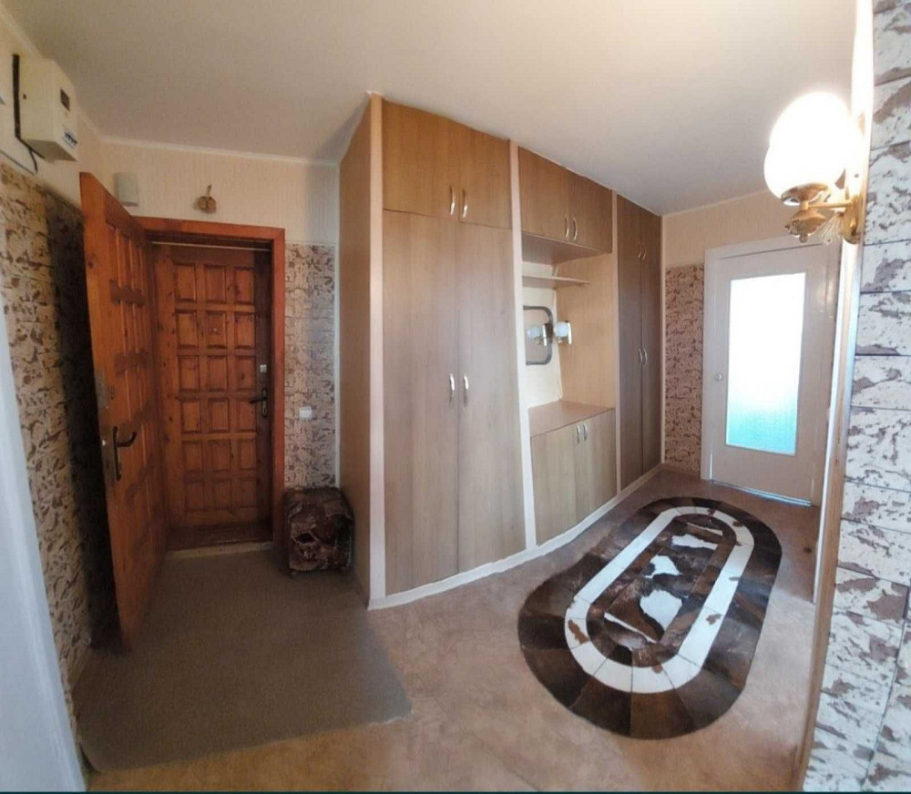 З кімнатна квартира Зінченка 4б Центр шкільний район Ацинус. Власник Кропивницький - зображення 1