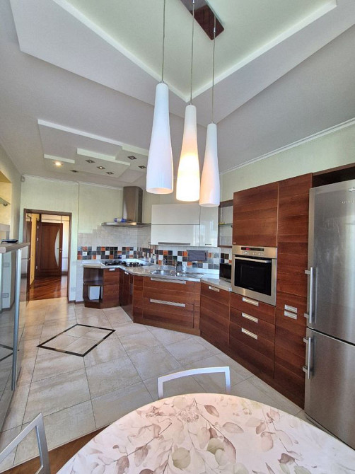 Продаж 3-х кімнатної квартири з паркомісцем. Поруч Стрийський парк. Львов - изображение 1