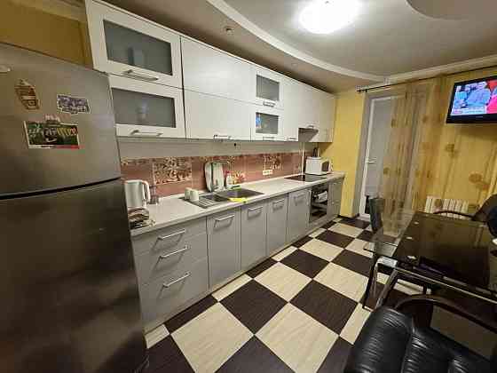 Продам велику 2х кімнатну квартиру на Тополі 1 Днепр