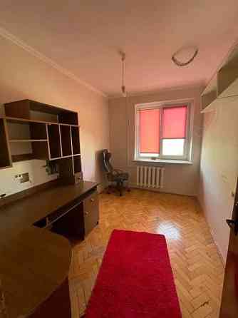 Продаж 4 кімнатної квартири по вул. Червоної Калини Львов