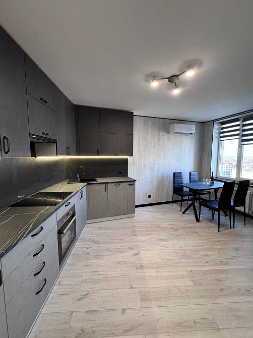 № 13337 - Продам 2-во кімнатну квартиру, ЖК Вернісаж Житомир - зображення 1