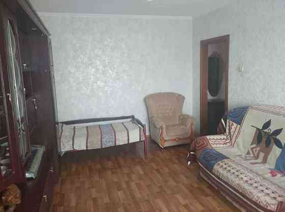 продаж 1 кім.квартири біля метро .ГЕРОЇВ ДНІПРА Київ