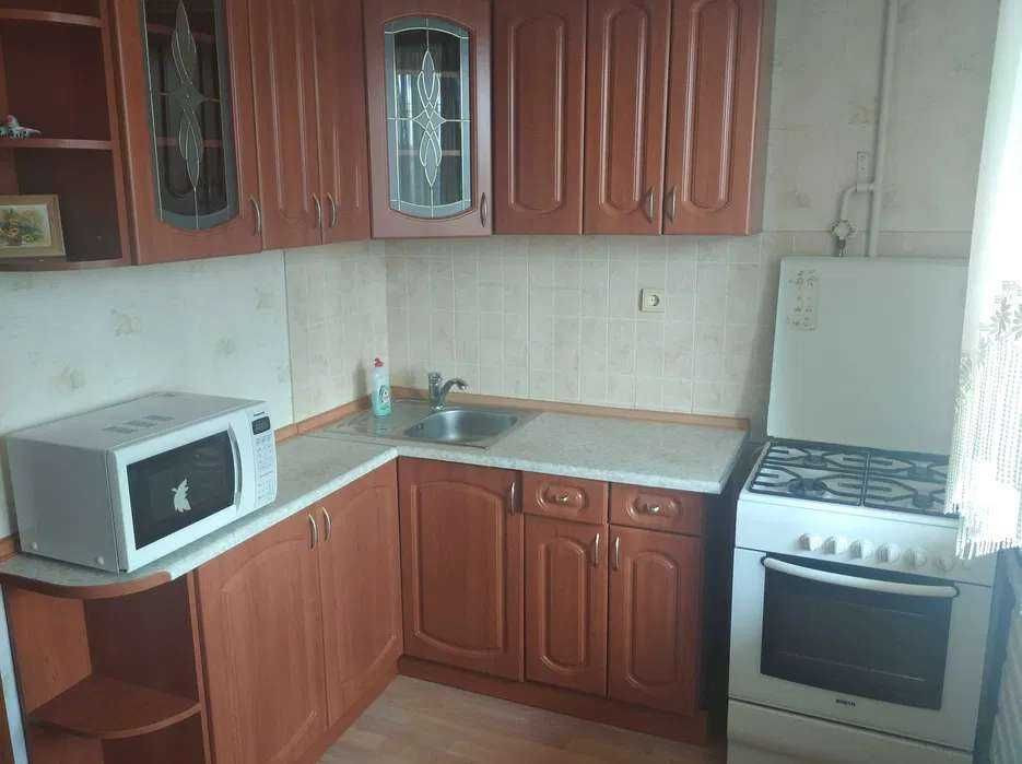 продаж 1 кім.квартири біля метро .ГЕРОЇВ ДНІПРА Київ - зображення 1