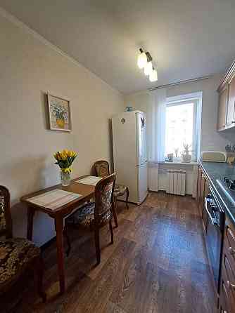 Продам 3 комнатную квартиру в кирпичном доме Одеса