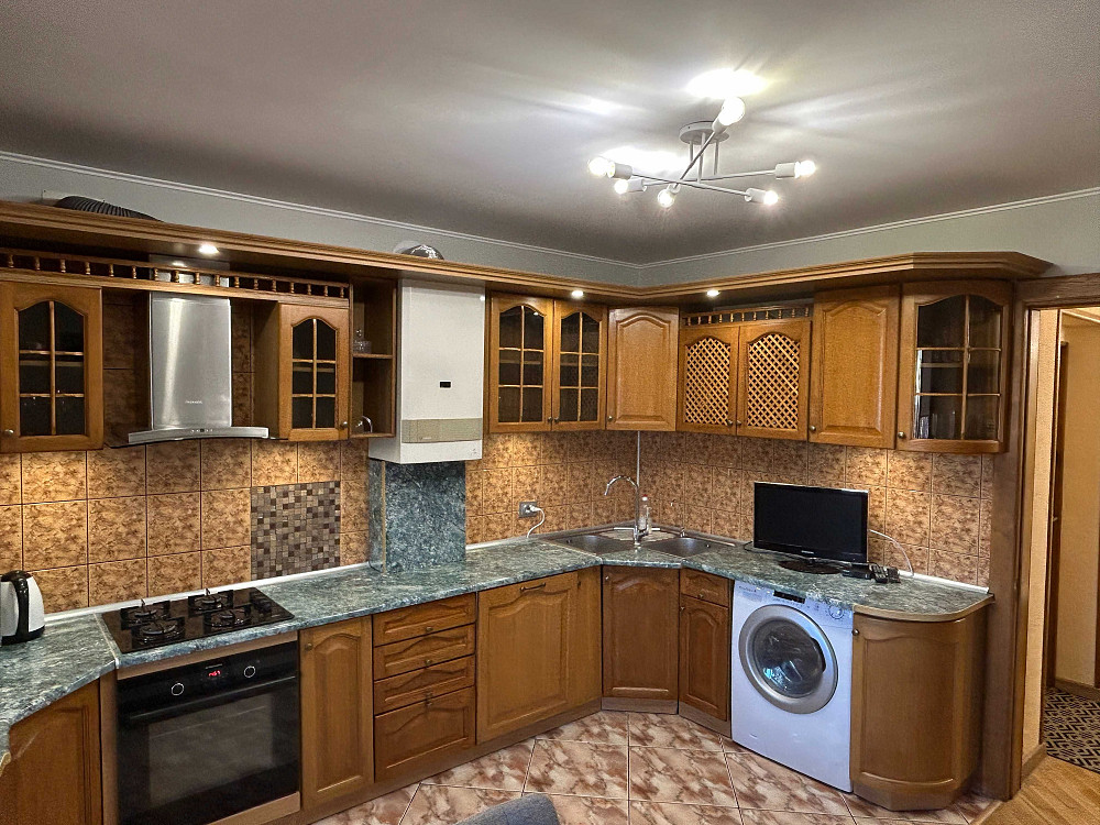 Оренда 3к квартири  в 2-х рівнях+ ПАРКОМІСЦЕ .Центр. Ивано-Франковск - изображение 5