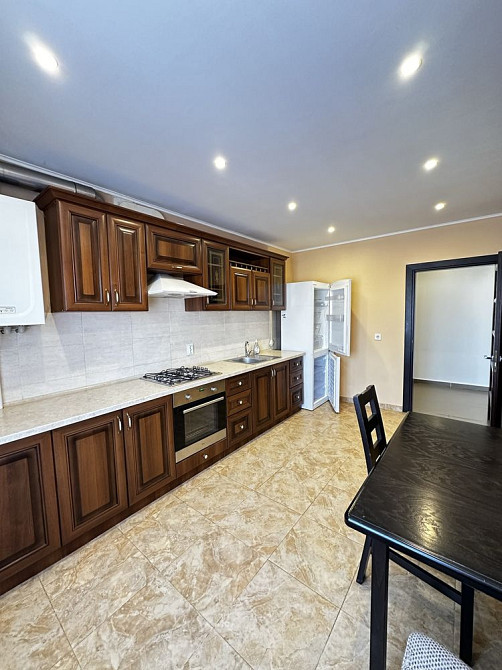 1 кімнатна квартира  на Франка Ужгород - изображение 1