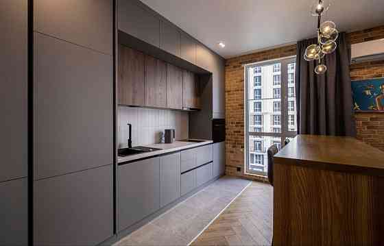 Продам 1к з дизайнерським ремонтом в ЖК Нова Англія м Васильківська Київ