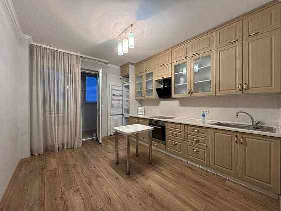 Продається видова 1-кімнатна квартира, 50 м², ЖК "Деміївка" Київ