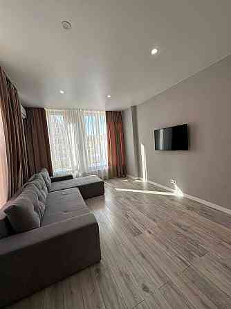 Оренда 3-кім квартири з терасою в ЖК Комфорт Таун, вул. Березнева, 12 Київ