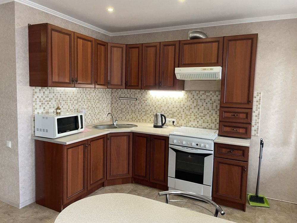 Сдам 1 комнаьную комфортную квартиру, возле моря. Пивденное (Харьковский обл.) - изображение 1