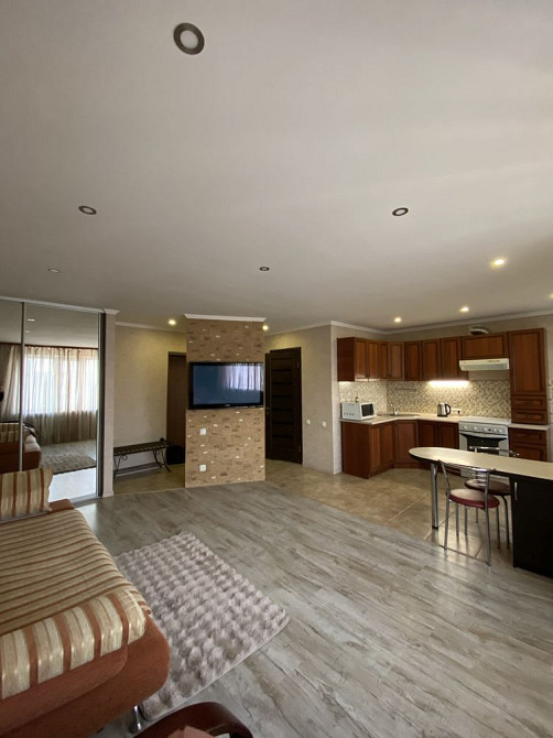 Сдам 1 комнаьную комфортную квартиру, возле моря. Пивденное (Харьковский обл.) - изображение 2