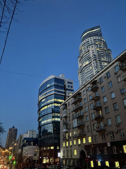 Первая аренда 180м2, гардеробная 2 шт., Кловский спуск 7А, БЦ Карнеги Київ - зображення 5