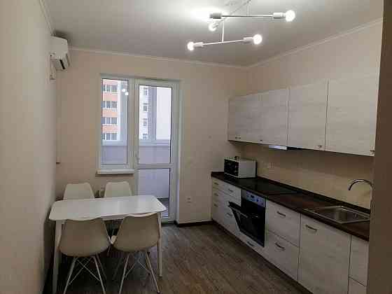 ЖК Яскравий 10хвилин метро Мінська Київ