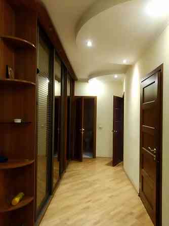 3 кімнатна на Позняках від власника. . Київ