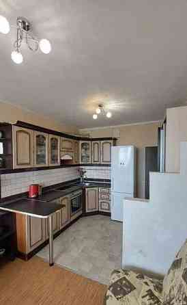 Продаю 1-к  54 м2 метро Спортивная, проспект Гагарина, Новострой Харків