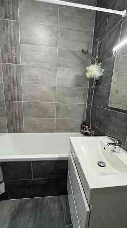 Простора квартира з хорошим стильним ремонтом Ірпінь