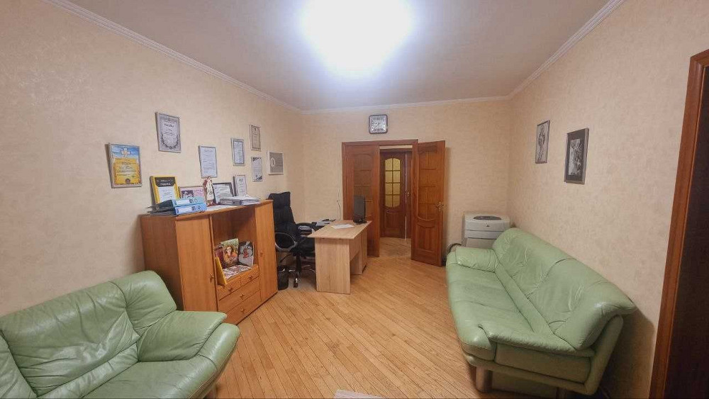 5 кімнатна квартира метро Святошино 7 хвилин пішки Київ - зображення 1