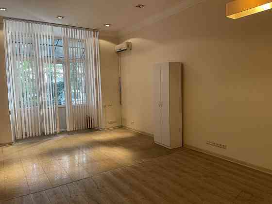 Простора 2-кімнатна з ремонтом в Приморському районі Одеса