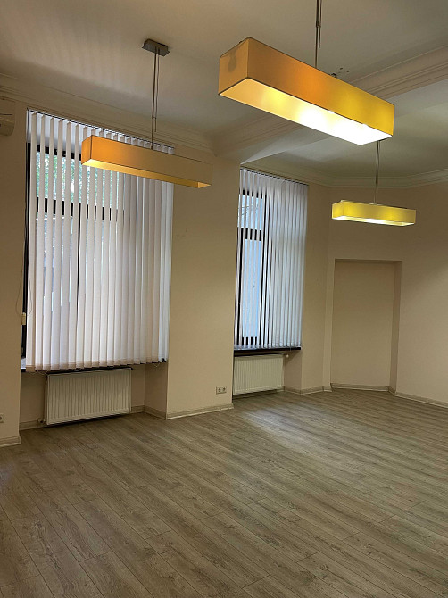 Простора 2-кімнатна з ремонтом в Приморському районі Одеса - зображення 4