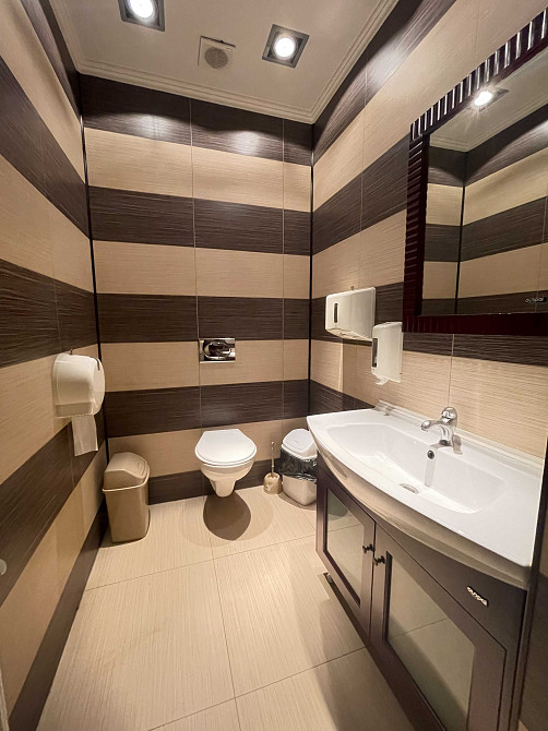 Простора 2-кімнатна з ремонтом в Приморському районі Одеса - зображення 8