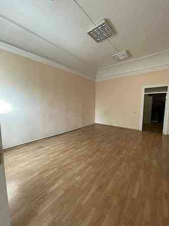 Двухкомнатная квартира с балконом на Старобазарный сквер Одеса