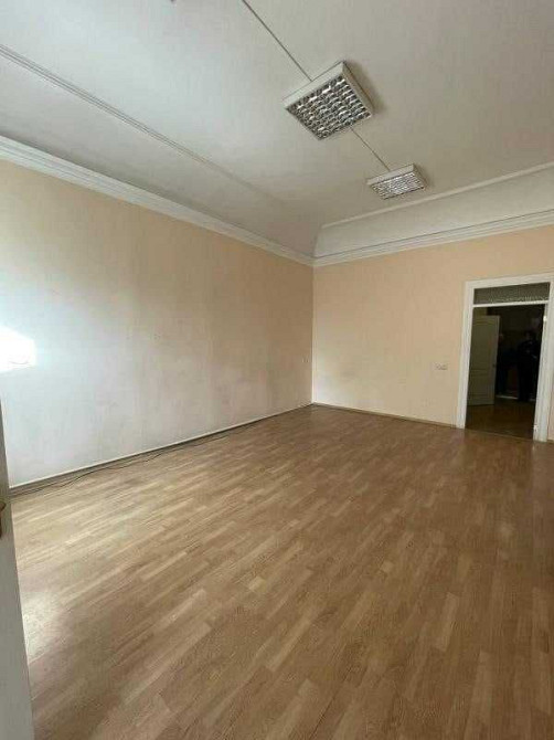 Двухкомнатная квартира с балконом на Старобазарный сквер Одеса - зображення 2