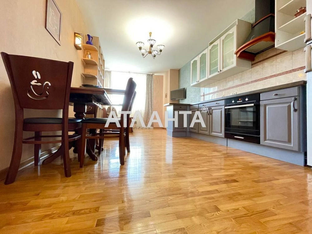 Простора 1-кімнатна квартира в ЖК Сирецький Бояр Київ - зображення 4