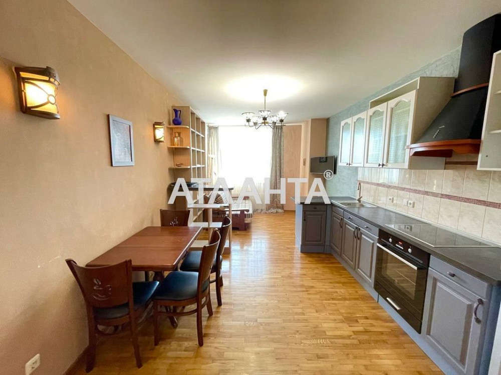 Простора 1-кімнатна квартира в ЖК Сирецький Бояр Київ - зображення 1