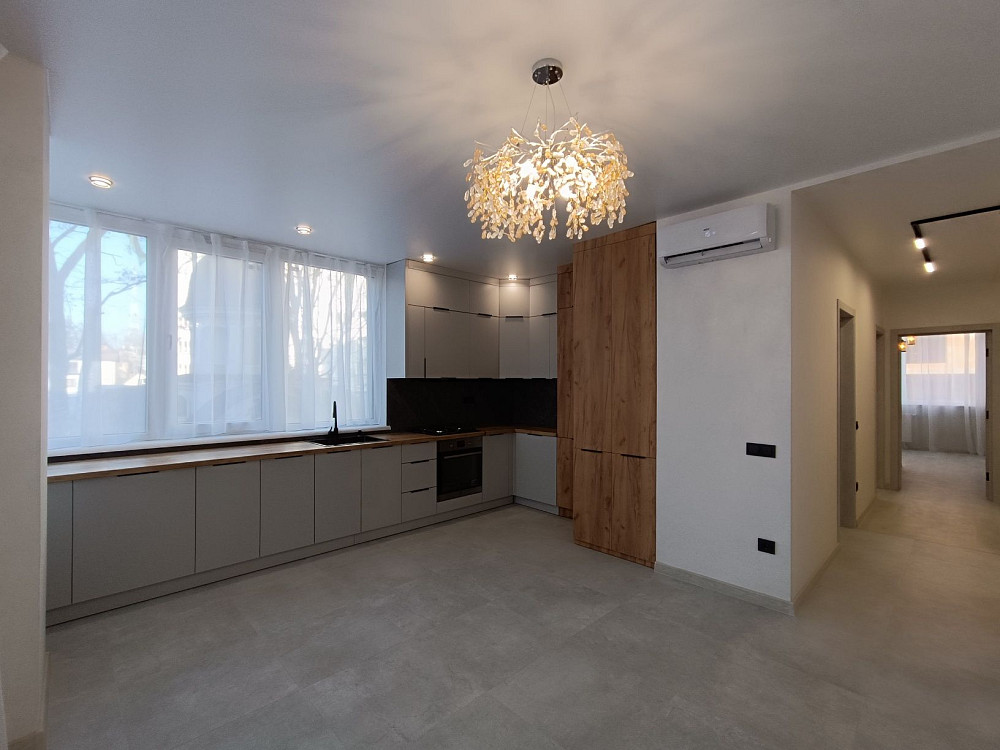 Терміновий продаж 2х кімнатної неподалік озера та парку Івано-Франківськ - зображення 1