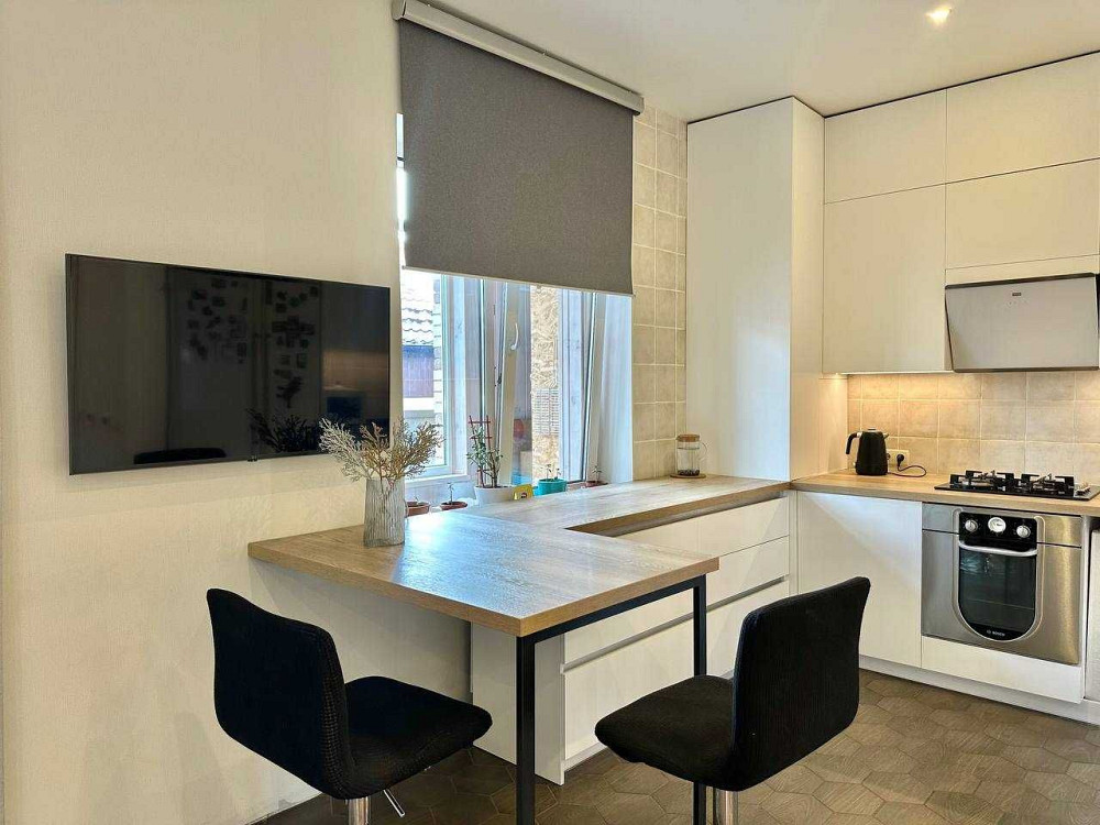 Двушка з ремонтом, з газом, клубний будинок, парковка, оф 2% Bucha - photo 1