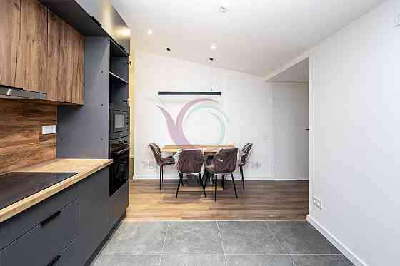 Продається, 1-к. 45.80 м², Галицька Івано-Франківськ