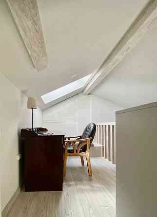 Чудова 2-кімнатна квартира в самому ЦЕНТРІ Львова, вул. Смольського. Львів