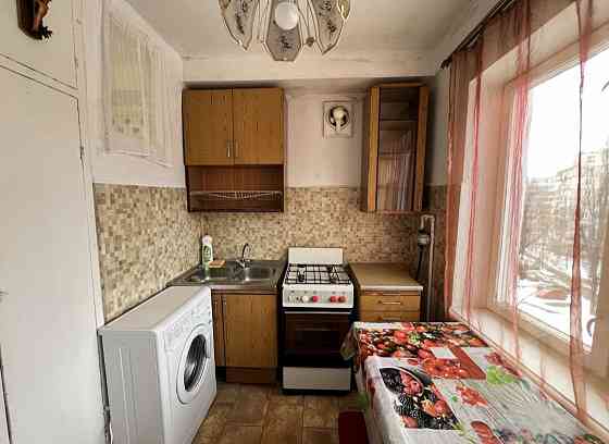 Кубанской  Украины ( Жукова ) 21, угол Шолом Алейхема Київ