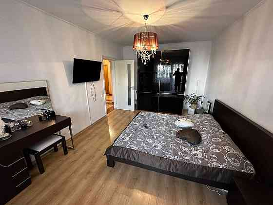 Оренда 3-и кімнатної Троєщина вул. Радунська  11 Київ