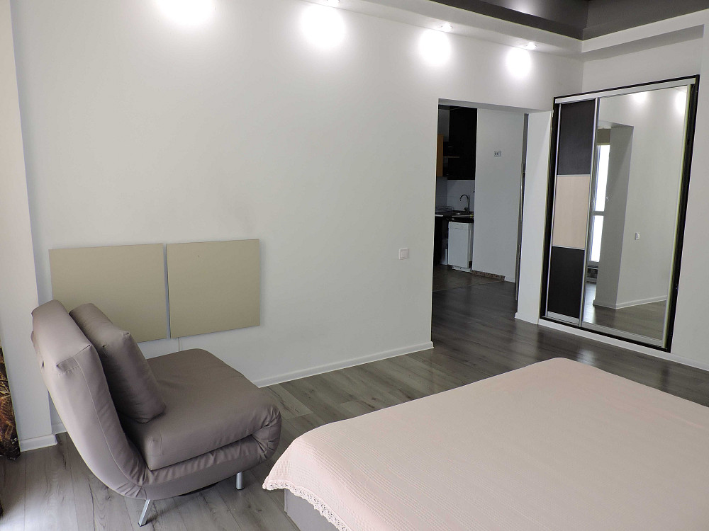 Бежівка 31а, квартира з ремонтом, меблями залишається все Борисполь - изображение 3