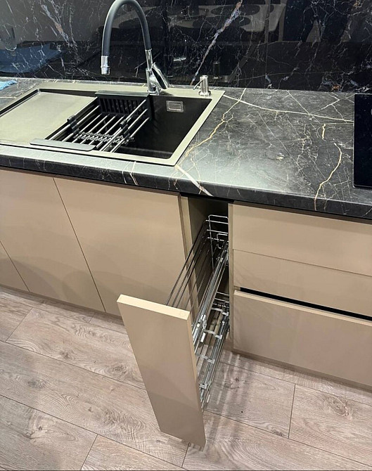 НОВОБУДОВА 1-кім. квартира, Новий двір, Автономка Рівне - зображення 3