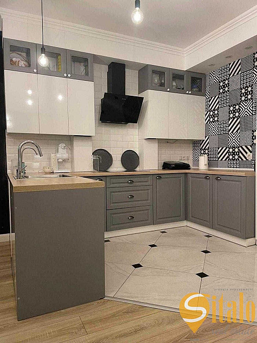 Оренда 4 кімнатної квартири, вулиця Залізнична Львів - зображення 1