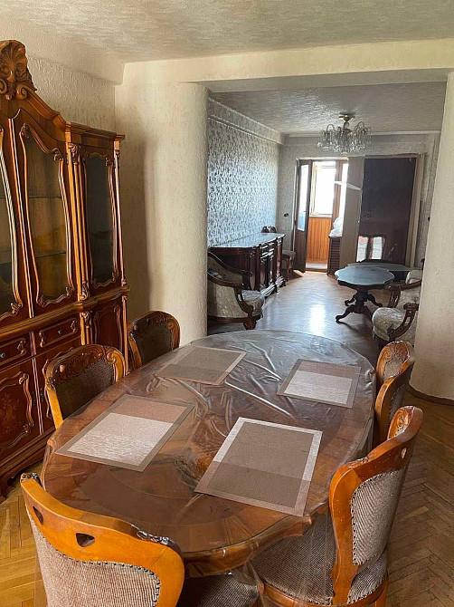 2 к квартира на ул. Пражская 3 Київ - зображення 1