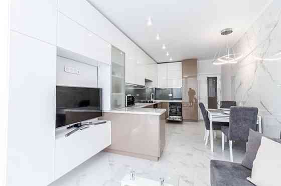 Довготривала оренда двокімнатної квартири, ближній центр Львів