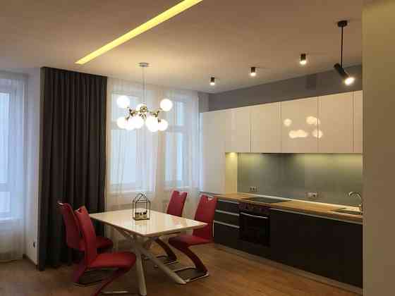 Квартира Дружби народів, 14-16 Київ