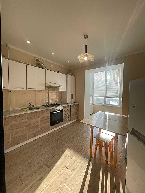 Оренда 1 к. к. біля озера в новобудові Ивано-Франковск - изображение 2