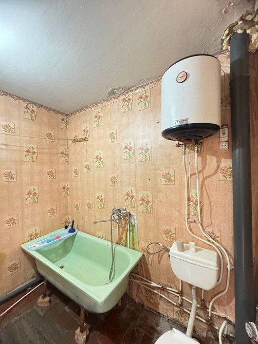 1кім.квартира на Сонячному, світла і простора, тепла, не кутова. Торг Кривой Рог - изображение 1