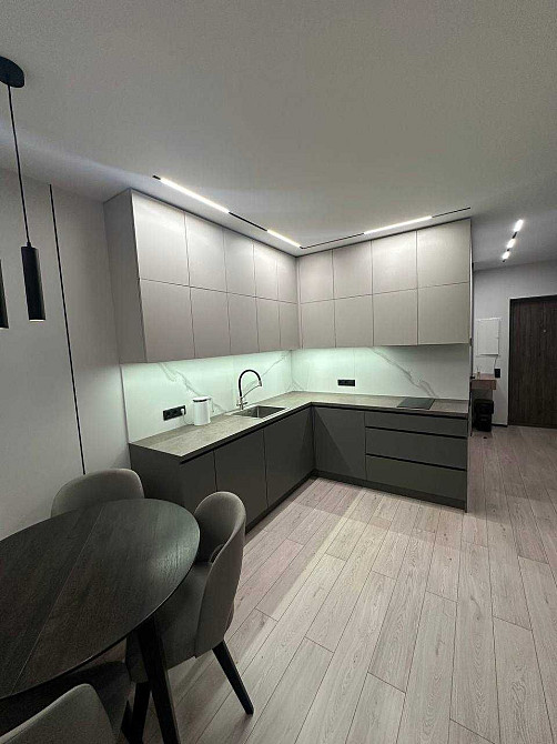 Продам свою 1к квартиру, ЖК Respublika Киев - изображение 1